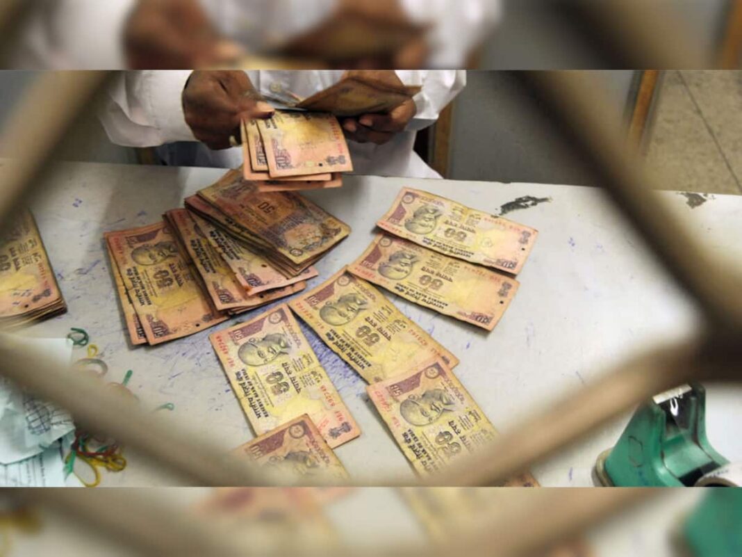 Is Govt Promoting This Daily Income Scheme? Check Truth Behind Viral Claim